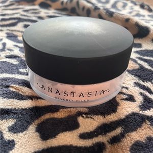 NIB ABH Translucent Setting Powder